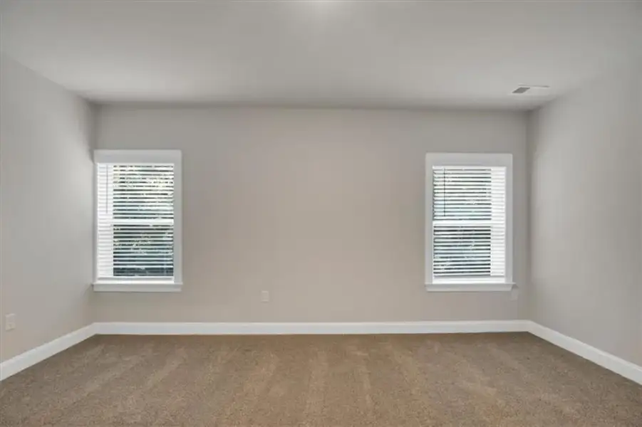 Spacious, unfurnished interior of a new home in Tuscany Hills, Douglasville (Image 43).
