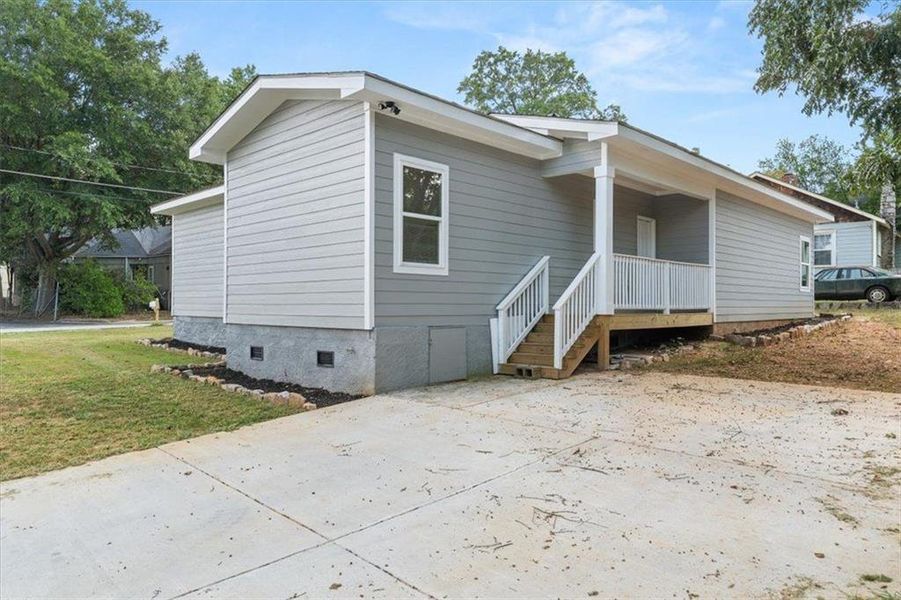Exterior details and patio area of a home in , Lithonia (Image 17).