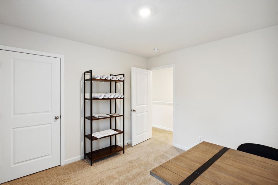 Representative furnished interior of a home built from the Hayden by D.R. Horton in Isabel Estates, Knoxville (Image 18).
