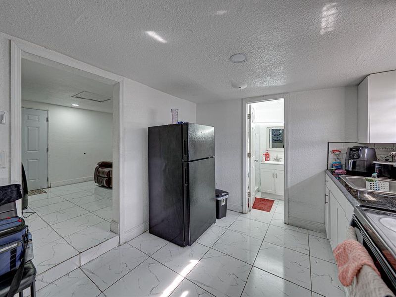 Furnished interior view inside a new home in , Lakeland (Image 53).