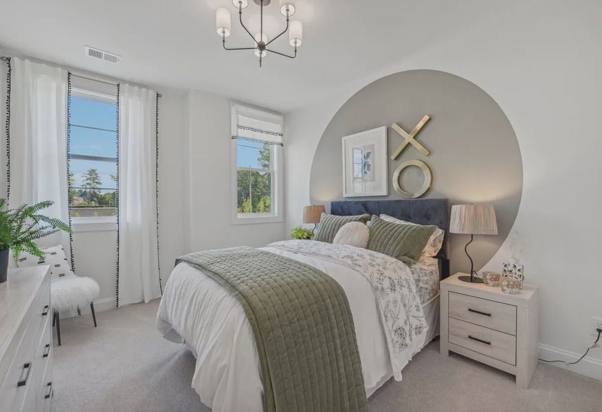 Logan Model Bed 3, Windell Woods - 13 of 15