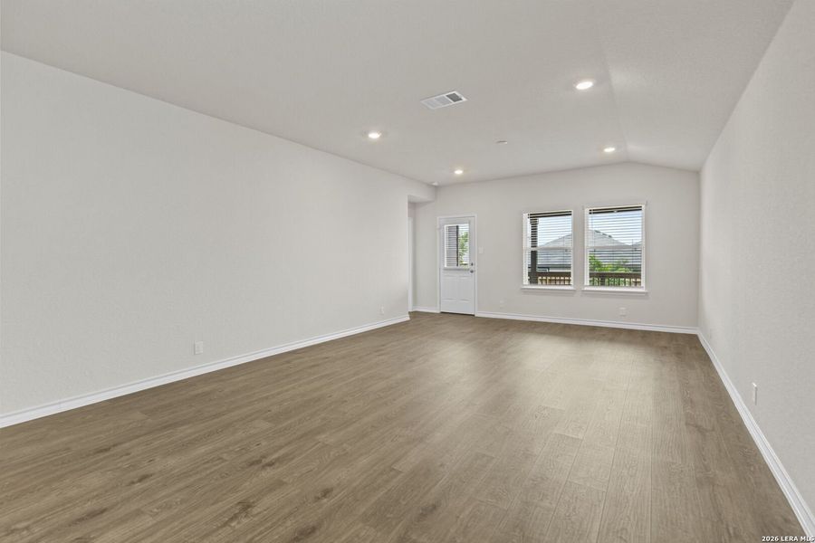 Spacious, unfurnished interior of a new home in Brookstone Creek, San Antonio (Image 23).