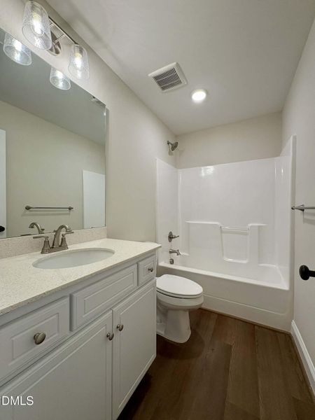 450bc3bc-9acf-4d48-890d-4ac025265246