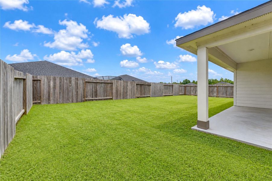 Exterior details and patio area of a home in , Rosharon (Image 3). Exterior details and patio area of a home in , Rosharon (Image 3).