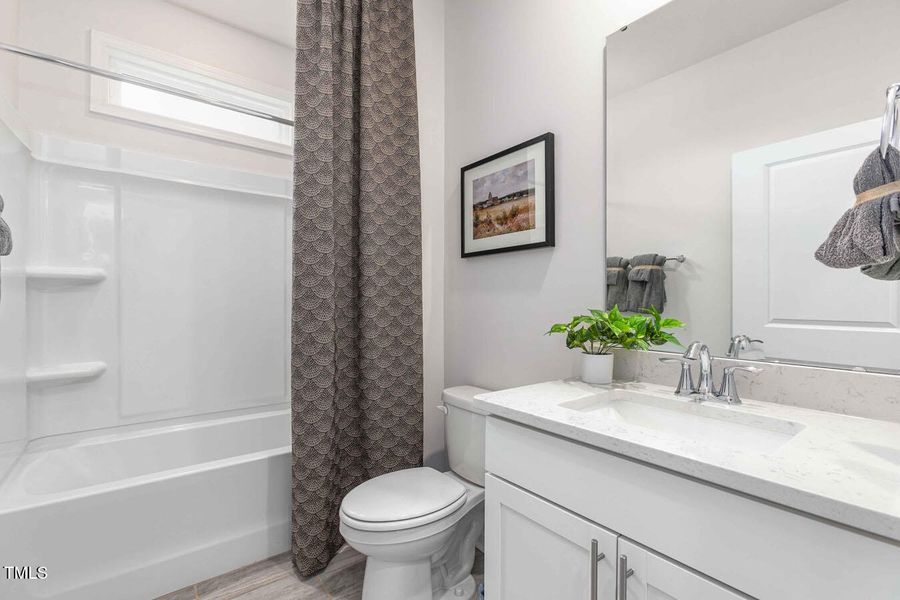 DR Horton_Quarry Hills Model-5