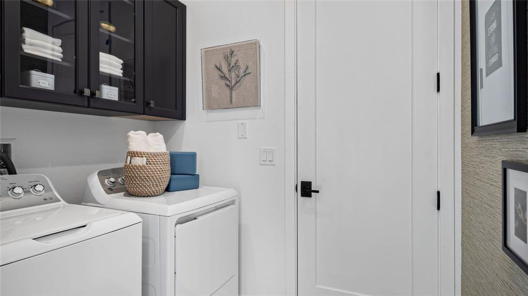 Furnished interior view inside a new home in Cresswind at Lake Harris, Tavares (Image 7).