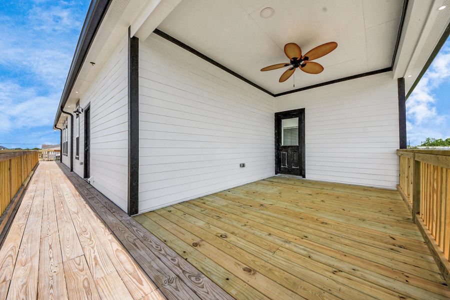 Exterior details and patio area of a home in , Dickinson (Image 25).