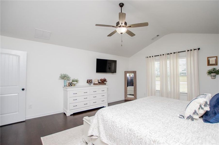 Furnished interior view inside a new home in , Villa Rica (Image 47). Furnished interior view inside a new home in , Villa Rica (Image 47).
