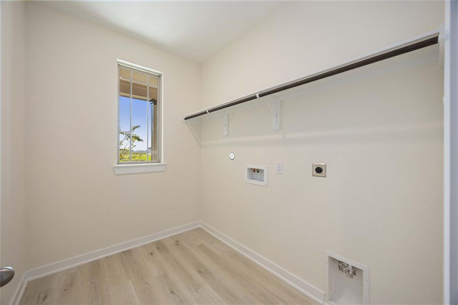 Spacious, unfurnished interior of a new home in Blue Heron Estates, Beasley (Image 12).