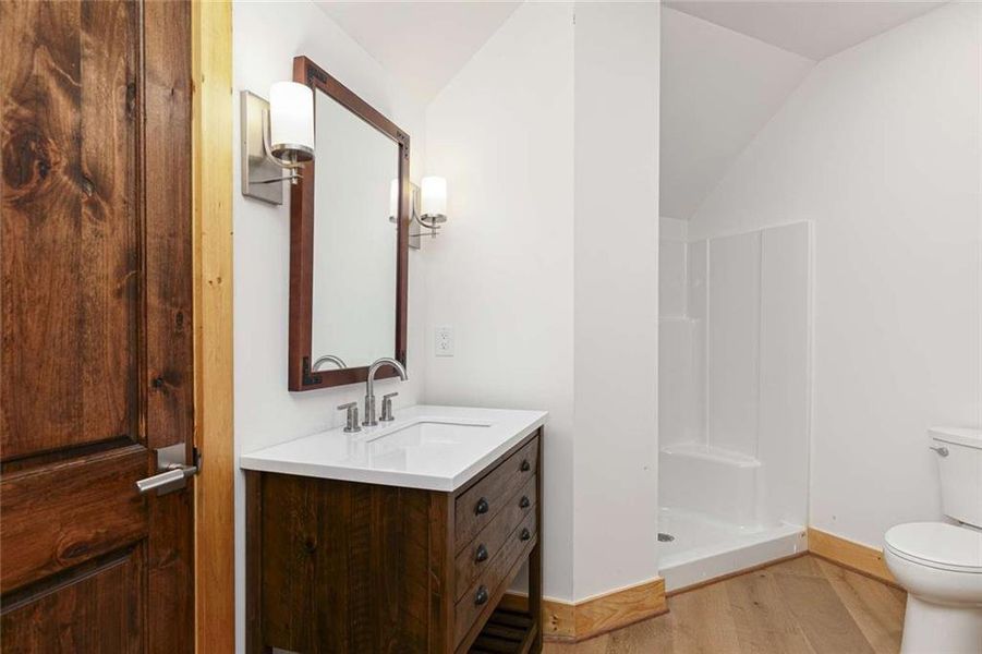 Furnished interior view inside a new home in , Jasper (Image 5).