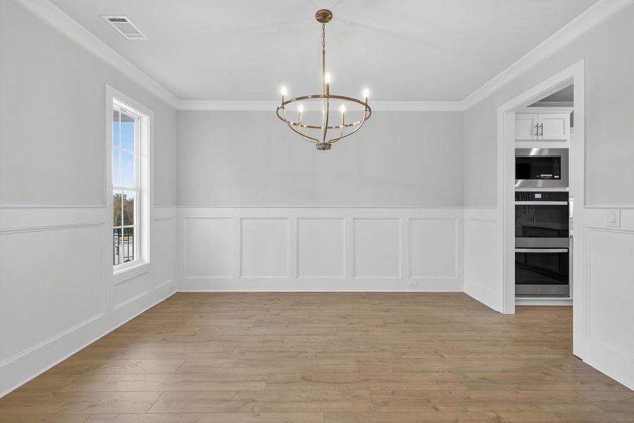 Spacious, unfurnished interior of a new home in Hemingway, Flowery Branch (Image 40).