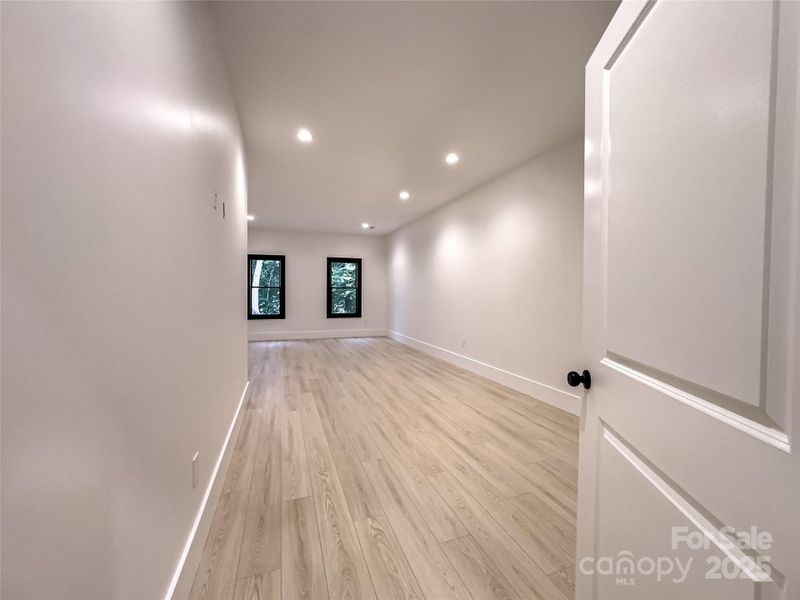 Spacious, unfurnished interior of a new home in , Hickory (Image 21).