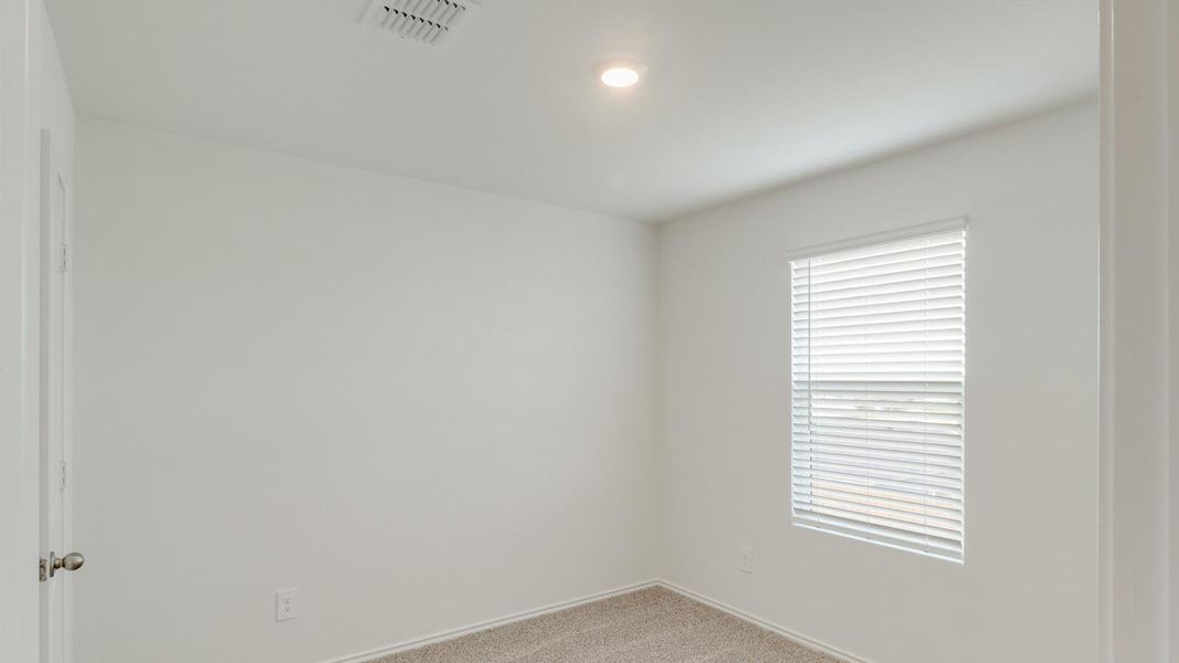 Spacious, unfurnished interior of a new home in , Buda (Image 17).
