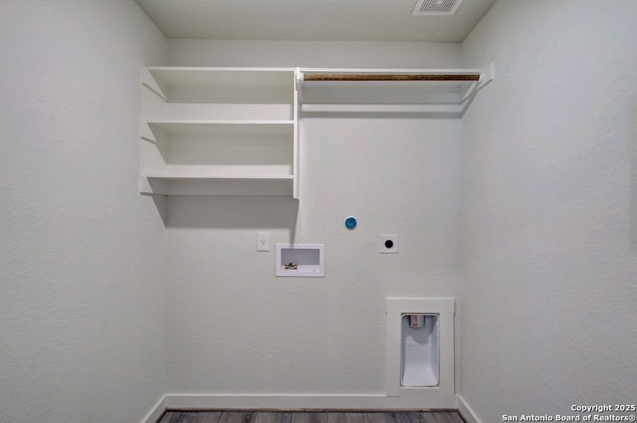 Spacious, unfurnished interior of a new home in Prairie Green, Converse (Image 8). Spacious, unfurnished interior of a new home in Prairie Green, Converse (Image 8).