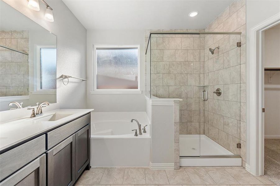 Furnished interior view inside a new home in Morningstar, Aledo (Image 7).