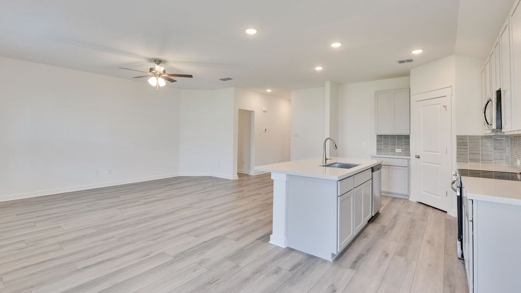 Blanton Floor Plan - Representative Photos