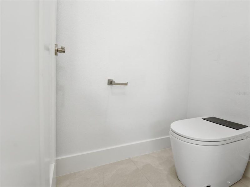 Image 84 of a home in .