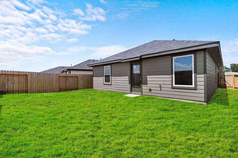 Exterior details and patio area of a home in Sunset Valley, Hockley (Image 3).