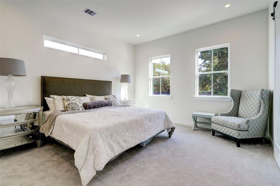 Image 19 of a home in .