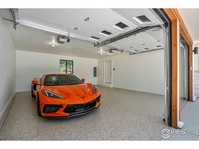 Attached 2 Car Garage