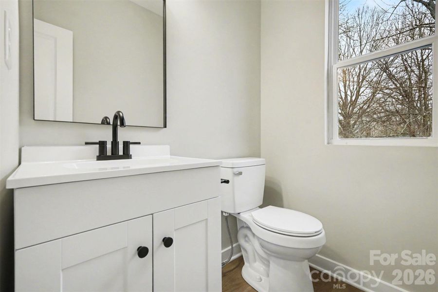 Image 20 of a home in .