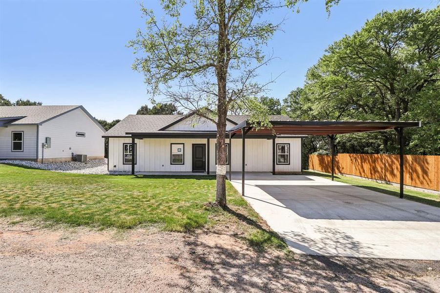 Exterior details and patio area of a home in , Rio Vista (Image 25).
