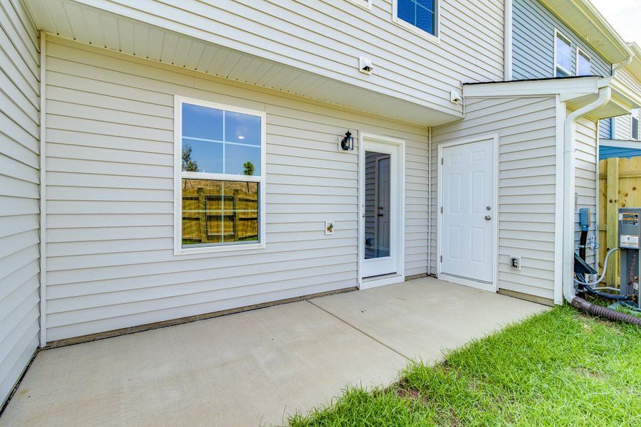 Exterior details and patio area of a home in Astoria, Columbia (Image 3).