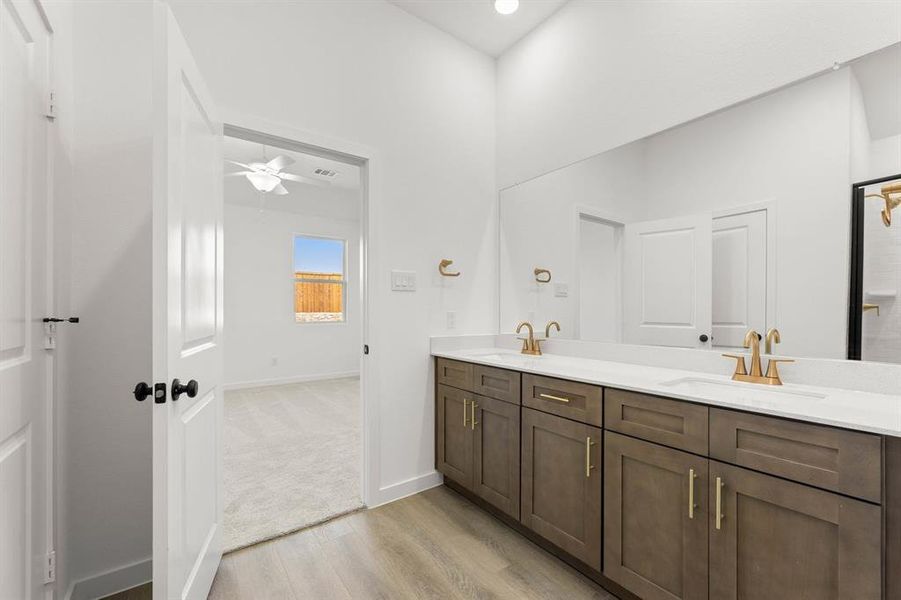 701 Tyronza-Primary Suite-5