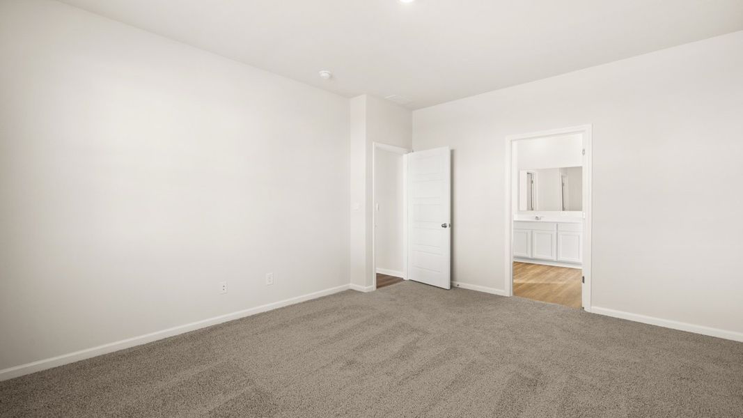 Spacious, unfurnished interior of a new home in The Preserve at Agricultural Village, Perry (Image 19).