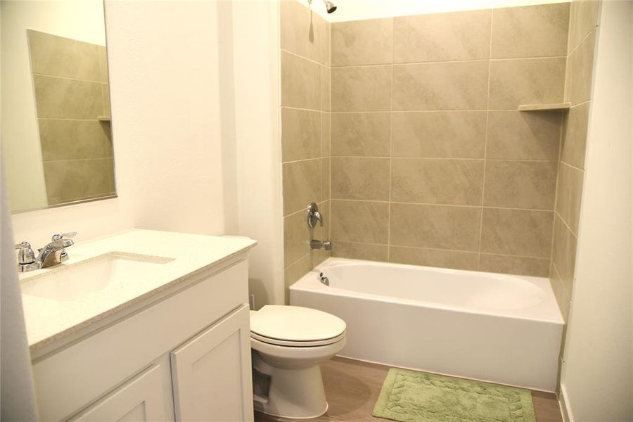 Furnished interior view inside a new home in Walden Pond, Forney (Image 10).