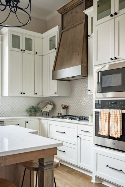 Furnished interior view inside a new home in Windmill Hill, Bryan (Image 16).