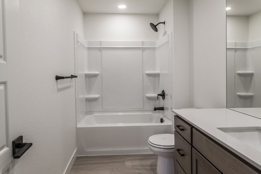 Furnished interior view inside a new home in Prairie Song, Windsor (Image 16).