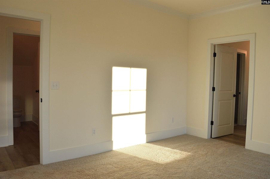 Spacious, unfurnished interior of a new home in Bickley Station, Irmo (Image 17).