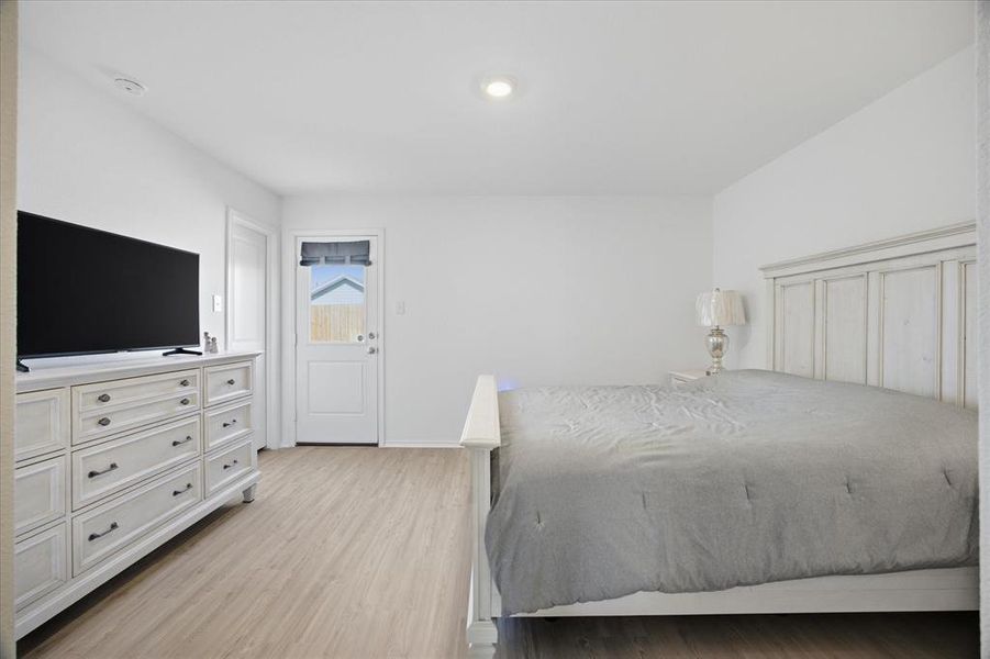 Furnished interior view inside a new home in , Princeton (Image 12).