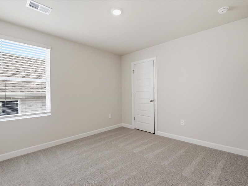 Spacious, unfurnished interior of a new home in Village at White Pine, Pendleton (Image 19). Spacious, unfurnished interior of a new home in Village at White Pine, Pendleton (Image 19).