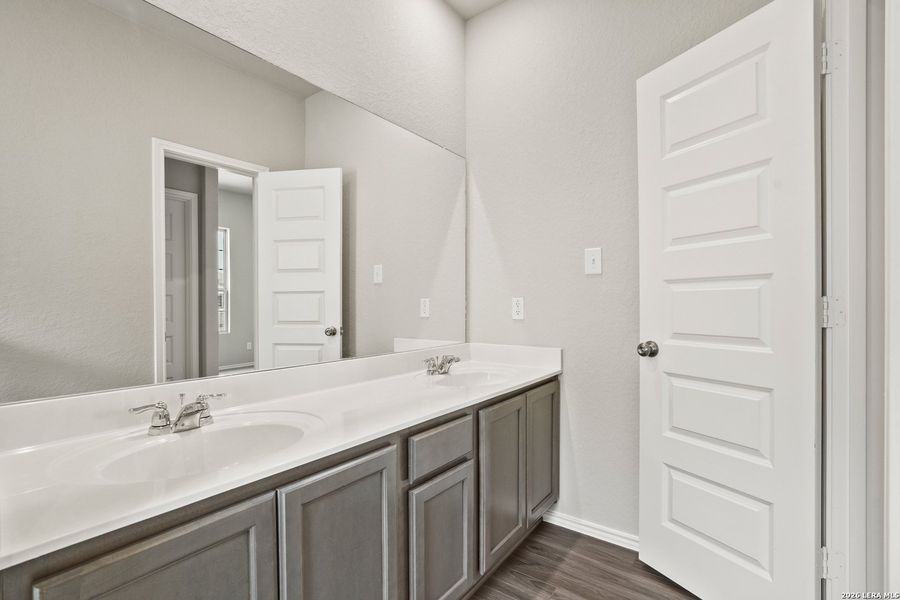 Furnished interior view inside a new home in Blue Ridge Ranch, San Antonio (Image 7).