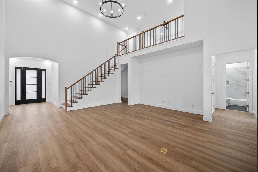 Spacious, unfurnished interior of a new home in , Ovilla (Image 26). Spacious, unfurnished interior of a new home in , Ovilla (Image 26).