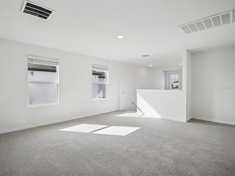 Spacious, unfurnished interior of a new home in Oakfield Trails - Premier Series, Parrish (Image 19).