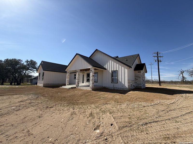 Exterior details and patio area of a home in , Floresville (Image 26).