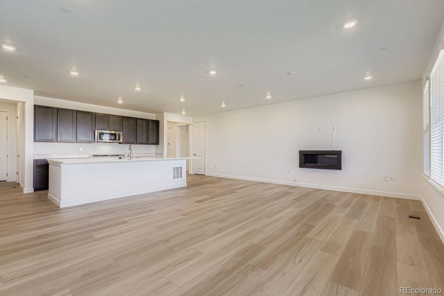 Spacious, unfurnished interior of a new home in Sunset Village: The Grand Collection, Erie (Image 12). Spacious, unfurnished interior of a new home in Sunset Village: The Grand Collection, Erie (Image 12).