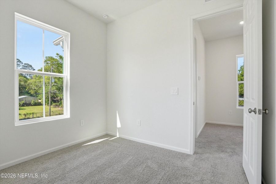 Spacious, unfurnished interior of a new home in , Jacksonville (Image 25).