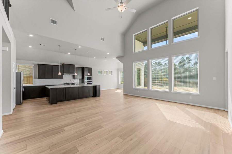 Spacious, unfurnished interior of a new home in The Highlands, Porter (Image 20).