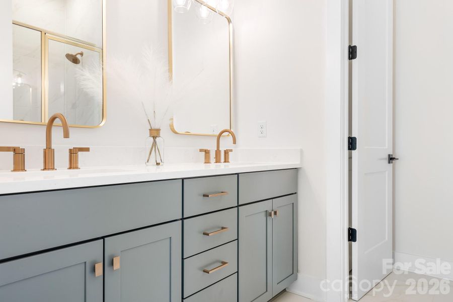 Dual Sink Vanity in Primary Bath
