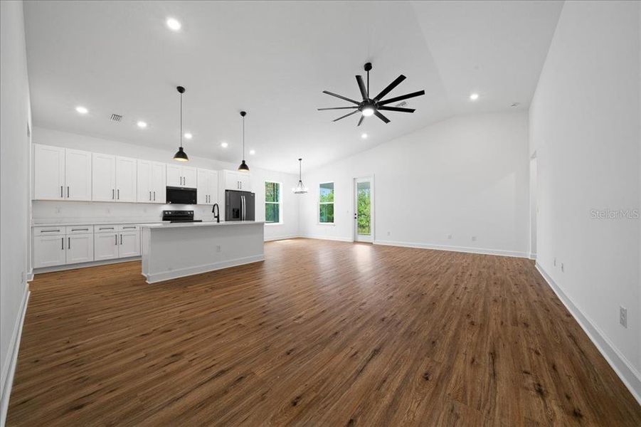 Spacious, unfurnished interior of a new home in , Weeki Wachee (Image 37). Spacious, unfurnished interior of a new home in , Weeki Wachee (Image 37).