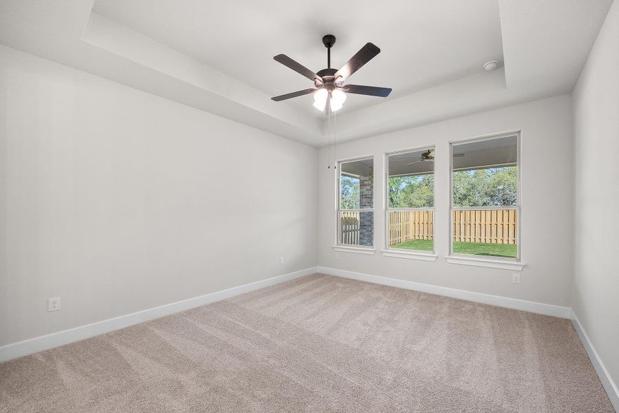 Spacious, unfurnished interior of a new home in Parmer Ranch, Georgetown (Image 15).
