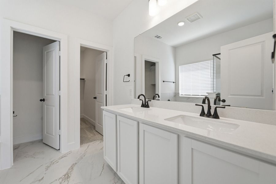 Furnished interior view inside a new home in Heartland, Crandall (Image 11).