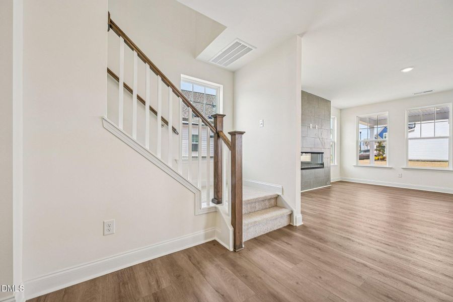 14-web-or-mls-Channel Drop Lp-S3001-014