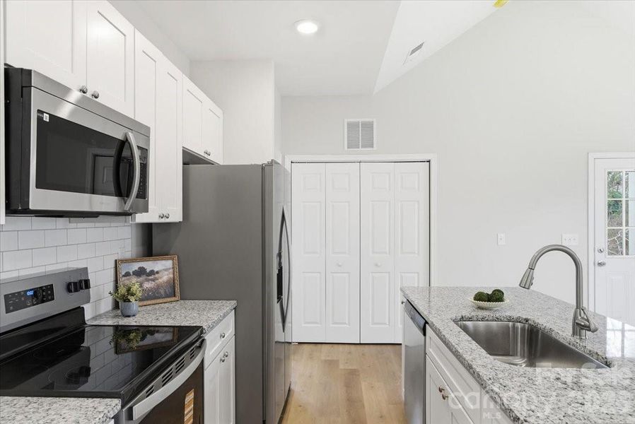 Furnished interior view inside a new home in , Shelby (Image 19).