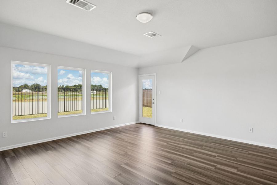 Spacious, unfurnished interior of a new home in Saint Tropez, Houston (Image 10). Spacious, unfurnished interior of a new home in Saint Tropez, Houston (Image 10).