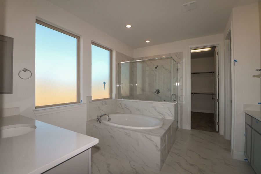 Owner's Bathroom Owner's Bathroom
